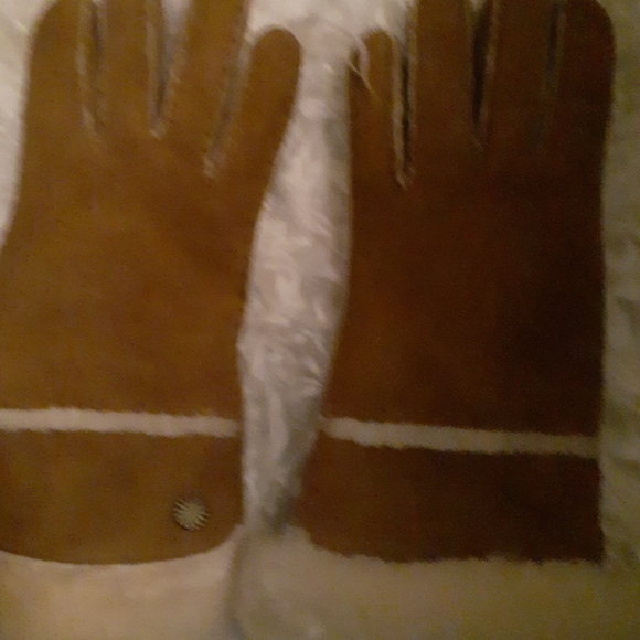 UGG Accessories - UGG SUEDE GLOVES